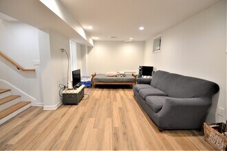 179 Putnam St, Unit 1 in Boston, MA - Building Photo - Building Photo