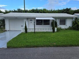 600 SW 8th Pl in Boynton Beach, FL - Building Photo