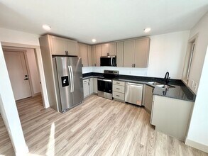 931 Connecticut Ave in Manhattan, KS - Building Photo - Building Photo