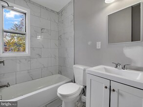 1528 Kingsway Rd in Baltimore, MD - Building Photo - Building Photo