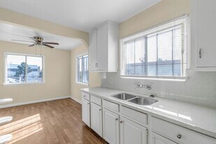 1/2 S Vermont Ave in Los Angeles, CA - Building Photo