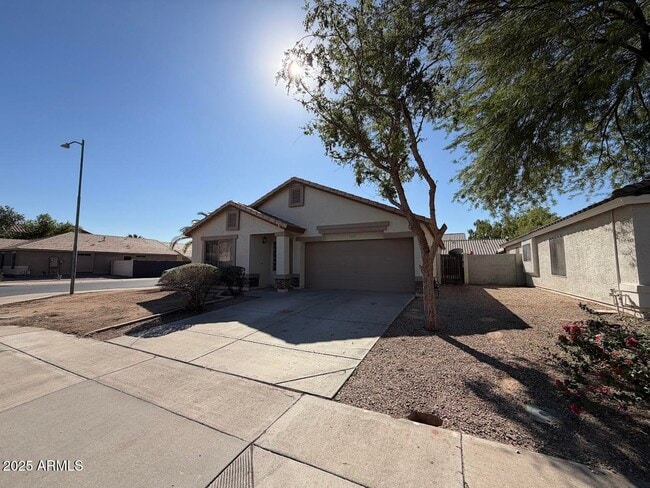 property at 16685 W Moreland St