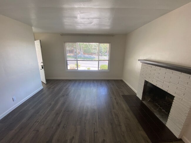 400-404 La Rue Ave in Reno, NV - Building Photo - Building Photo