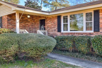 130 Holiday Dr in Martinez, GA - Building Photo - Building Photo