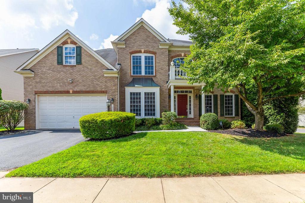 12547 Cerromar Pl in Fairfax, VA - Building Photo
