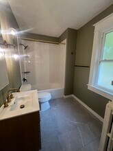 810 W Edwards St in Springfield, IL - Building Photo - Building Photo