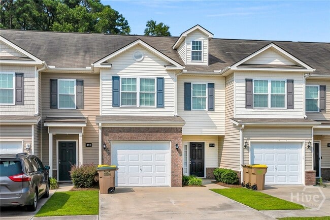 190 Canyon Oak Loop in Richmond Hill, GA - Building Photo - Building Photo