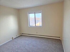 7312 72nd Ln N in Brooklyn Park, MN - Building Photo - Building Photo