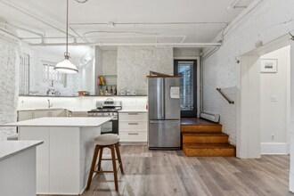 710 Summit Ave in St. Paul, MN - Building Photo - Building Photo