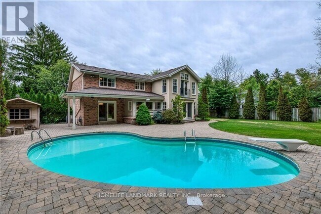 282 Gatestone Ave in Oakville, ON - Building Photo - Building Photo