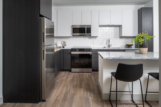 Legacy Metro 525 in Aurora, CO - Building Photo - Building Photo