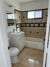 8178 Chestnut Ave, Unit 1 Bedroom apartment in South Gate, CA - Building Photo - Building Photo