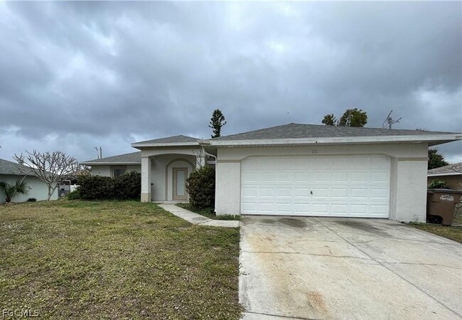 property at 606 SW 27th Terrace