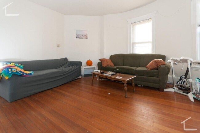 44 Brainerd Rd in Boston, MA - Building Photo - Building Photo