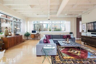 805 Peachtree St NE-Unit -212 in Atlanta, GA - Building Photo - Building Photo