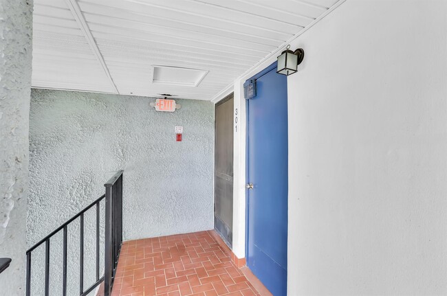 property at 4290 Deste Ct