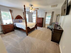 2115 Karen Dr in Lutz, FL - Building Photo - Building Photo