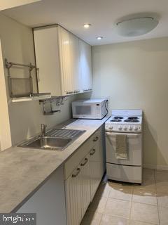 property at 762 S Mesa Rd