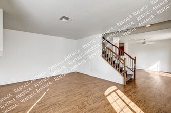 8144 Autumn Star Ave in Las Vegas, NV - Foto de edificio - Building Photo