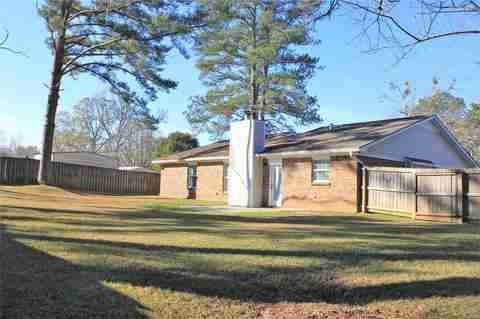 102 Mohawk St in Enterprise, AL - Building Photo - Building Photo