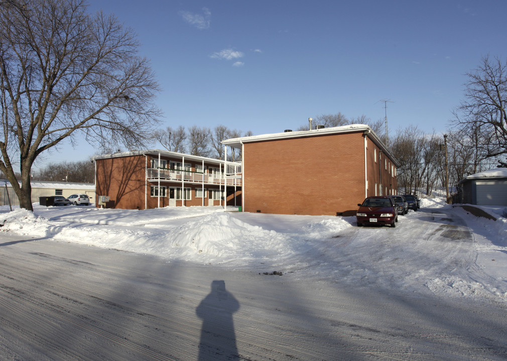 4900 Wilshire Blvd in Lincoln, NE - Foto de edificio