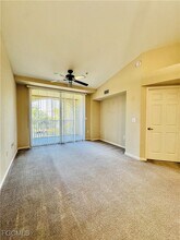 4105 Residence Drive in Ft. Myers, FL - Building Photo - Building Photo
