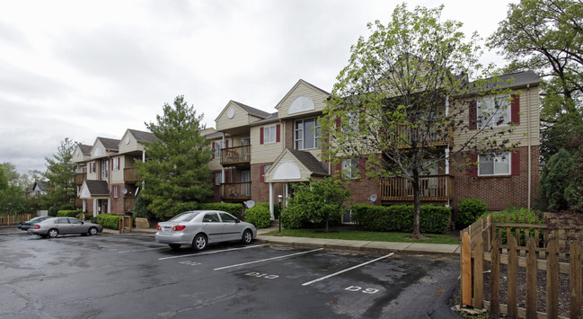 Heritage Hill Apartments in Norwood, OH - Foto de edificio - Building Photo