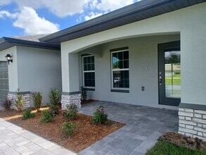 417 SW 26th Ave, Unit 104 in Cape Coral, FL - Building Photo - Building Photo