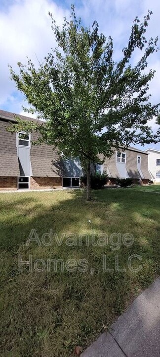 702 N 70th St in Kansas City, KS - Building Photo