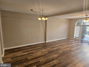 19 Henlopen Gardens in Lewes, DE - Building Photo - Building Photo