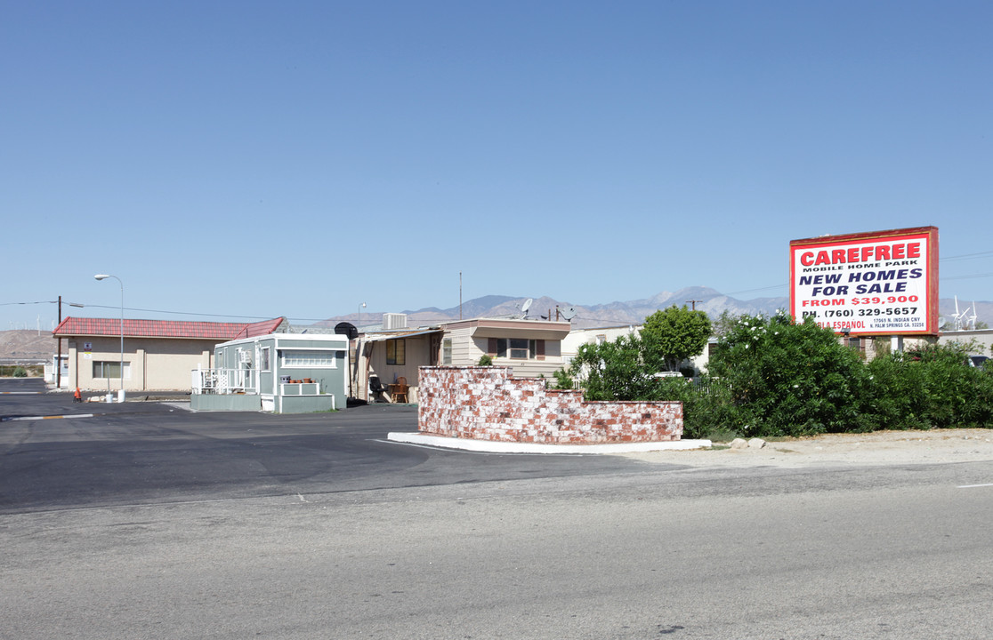 Carefree Mobile Home Park in Palm Springs, CA - Building Photo