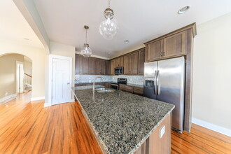 2221 24th Ave N-Unit -Unit B in Nashville, TN - Building Photo - Building Photo