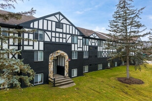 Vanderbilt Place Apartments in Toledo, OH - Building Photo