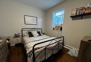 50 Stearns Rd in Brookline, MA - Building Photo - Building Photo