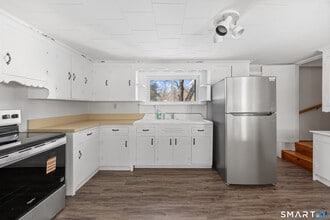 353 Mt Sanford Rd in Cheshire, CT - Building Photo - Building Photo