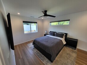 409 N Rancho Rd in Thousand Oaks, CA - Building Photo - Building Photo