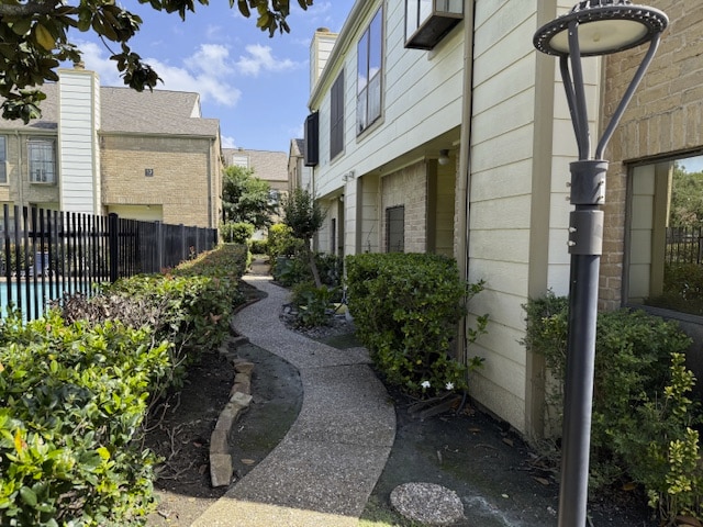 8299 Cambridge St in Houston, TX - Building Photo - Building Photo