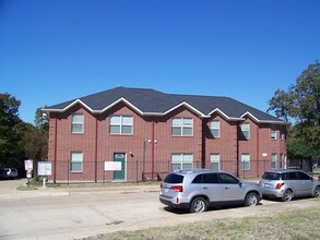 317 Cherry St in College Station, TX - Foto de edificio - Building Photo
