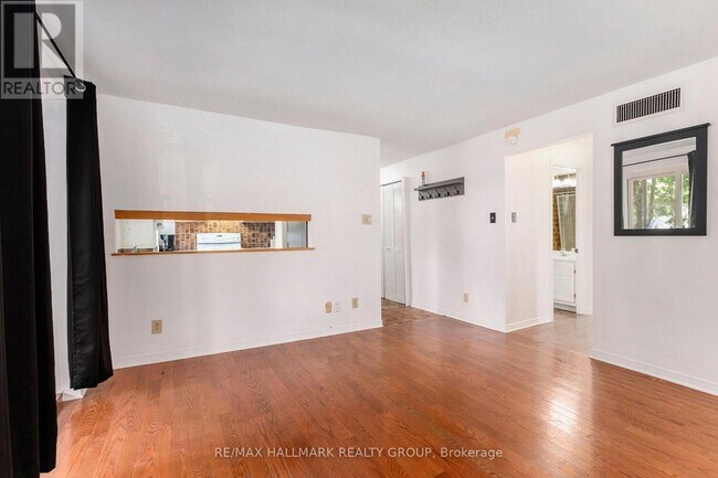 244 Charlotte St in Ottawa, ON - Building Photo - Building Photo