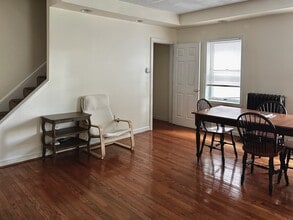 171 Krams Ave in Philadelphia, PA - Foto de edificio - Building Photo