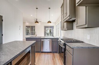 302 Foch St in Fort Worth, TX - Building Photo - Building Photo