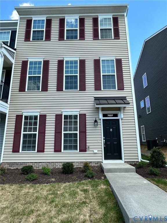 property at 7057 Dunton Rd