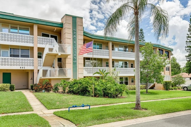 445 32nd Ave N in St. Petersburg, FL - Building Photo - Building Photo