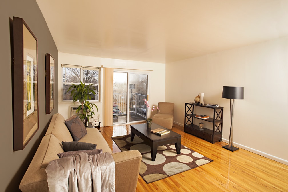 SDK Lodi Apartments in Lodi, NJ - Foto de edificio