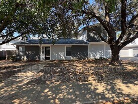 625 Timberline Dr in Hurst, TX - Building Photo