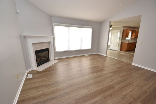 10360 Red Raspberry Ln in Granger, IN - Building Photo - Building Photo