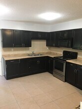 1630 S 58th St, Unit #A in Tampa, FL - Foto de edificio - Building Photo