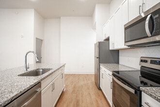 The Quincy Apartments in Acworth, GA - Building Photo - Interior Photo
