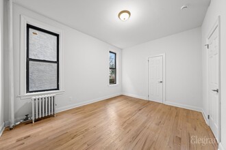 327 Sterling Pl in Brooklyn, NY - Building Photo - Building Photo