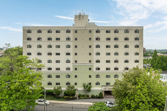 The Broomall in Wilmington, DE - Foto de edificio - Building Photo